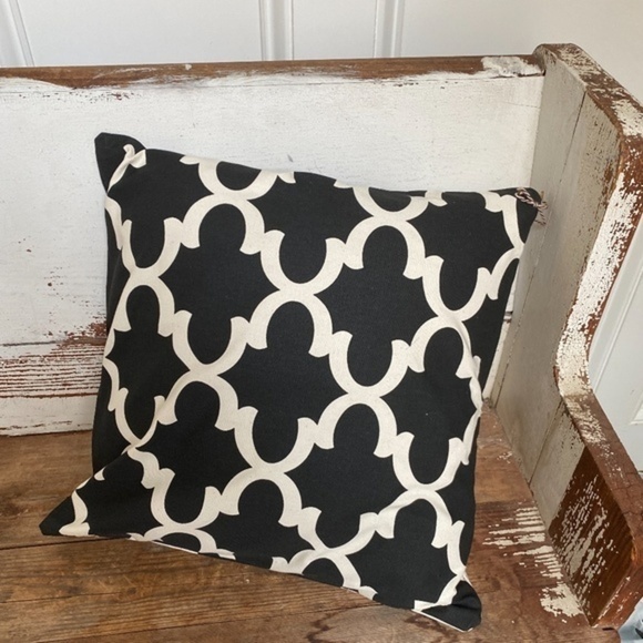 Black & cream 2 sided Accent Pillow Cover - Picture 3 of 4